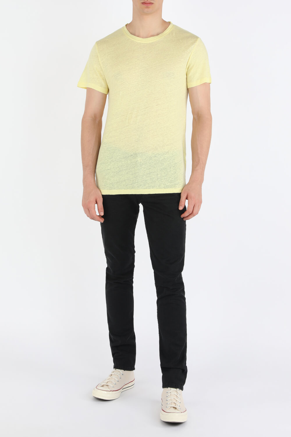 טישירט בצהוב בננה